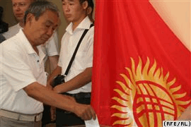 Ставшая парламентской республикой Киргизия выбирает депутатов