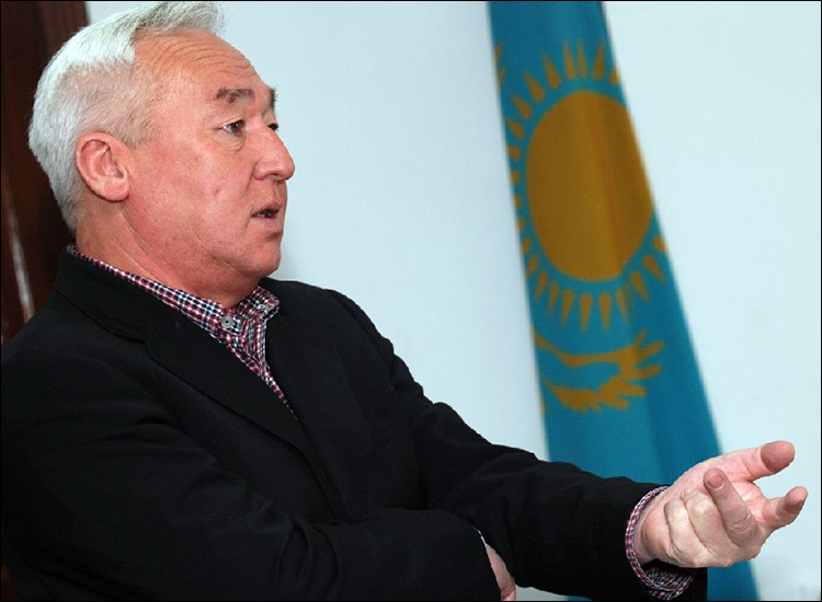 Сейтказы Матаев вновь избран главой Союза журналистов Казахстана