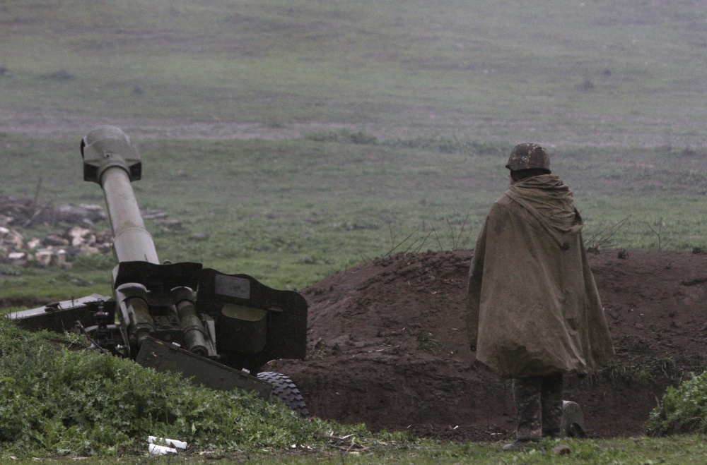 Нельзя было больше откладывать войну. Кровь, амбиции, бизнес и конспирология в Нагорном Карабахе