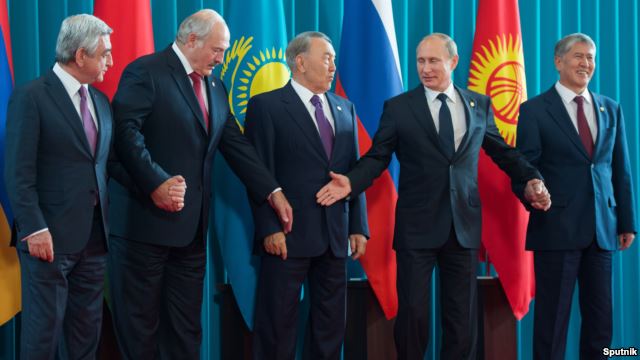 Экономика Казахстана в ЕАЭС демонстрирует спад