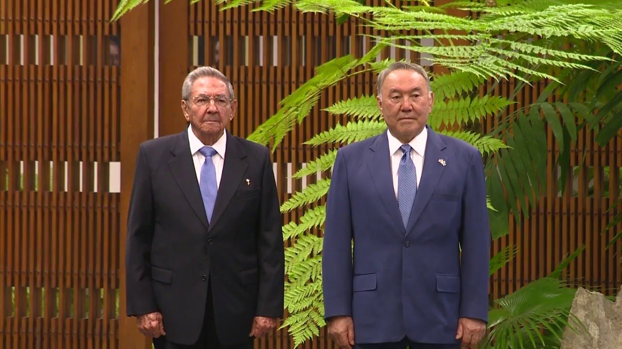Кастро и Назарбаев могут покинуть свои должности в 2018 году