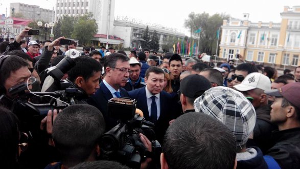 Казахстан охватили акции протеста