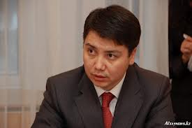 Назарбаев уволил автора мема «патамушта-патамушта»
