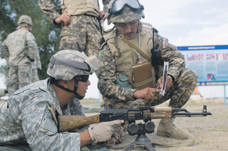 США расширяют военную помощь Средней Азии