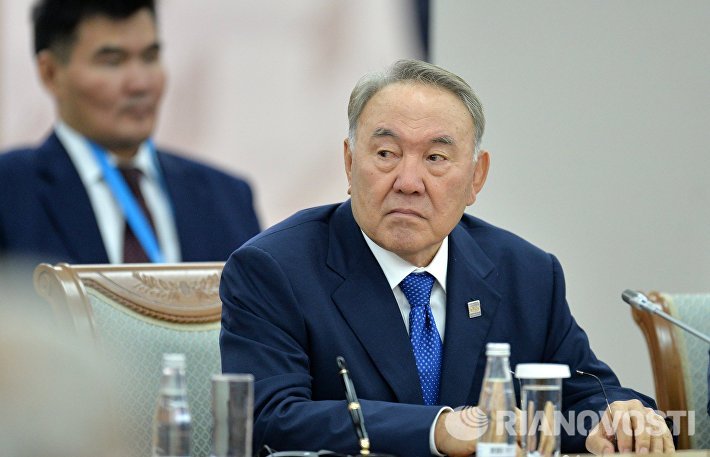 Казахстан пытается погасить мини-майдан
