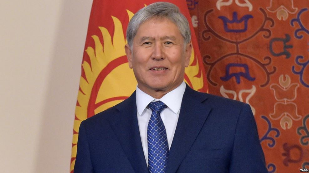 Атамбаев: лучше быть уборщицей, чем вором-министром