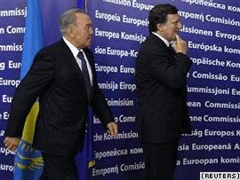 Назарбаев и Курманов рассказали в Брюсселе о разных Казахстанах