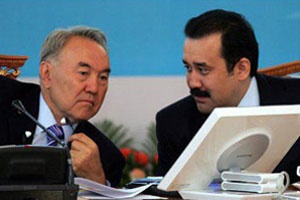 Президенту Казахстана пришлось довериться премьеру. После волнений нефтяников