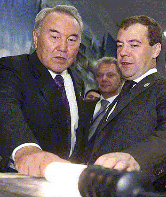 Нурсултан Назарбаев готов идти плечом к плечу с Дмитрием Медведевым. 