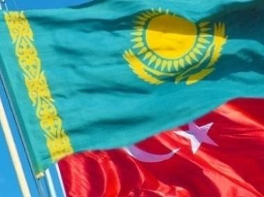 Турция прокладывает путь в Азию через "братский" Казахстан